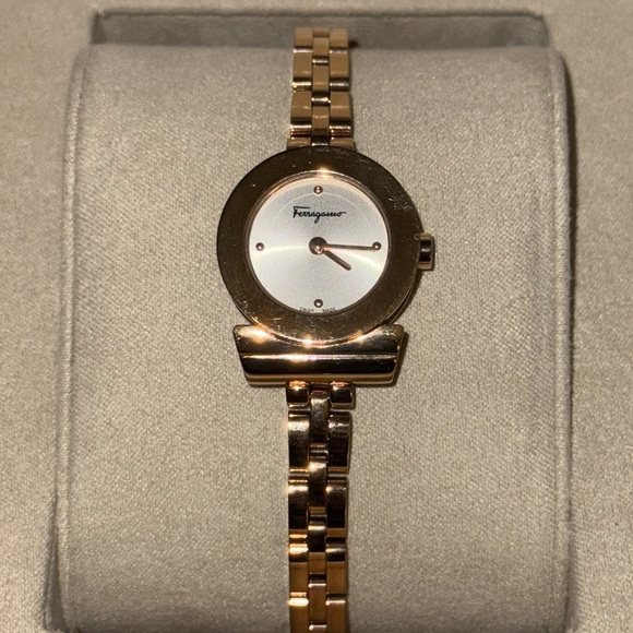 NWT Salvatore Ferragamo rose gold watch size is 8” pristine condition box n case - Picture 3 of 10